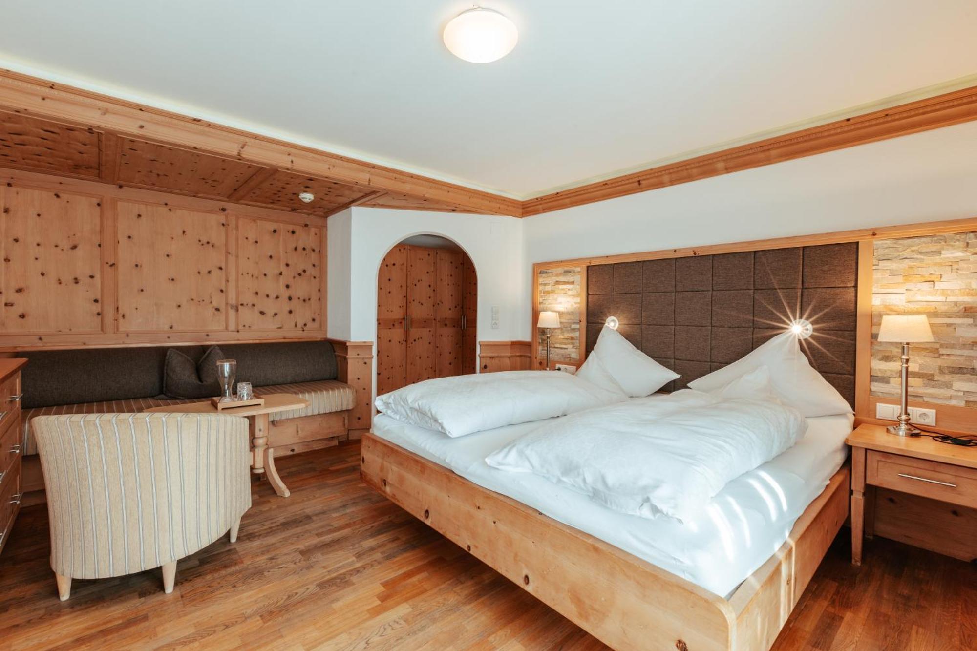 Biohotel Schweitzer ميمنغ المظهر الخارجي الصورة
