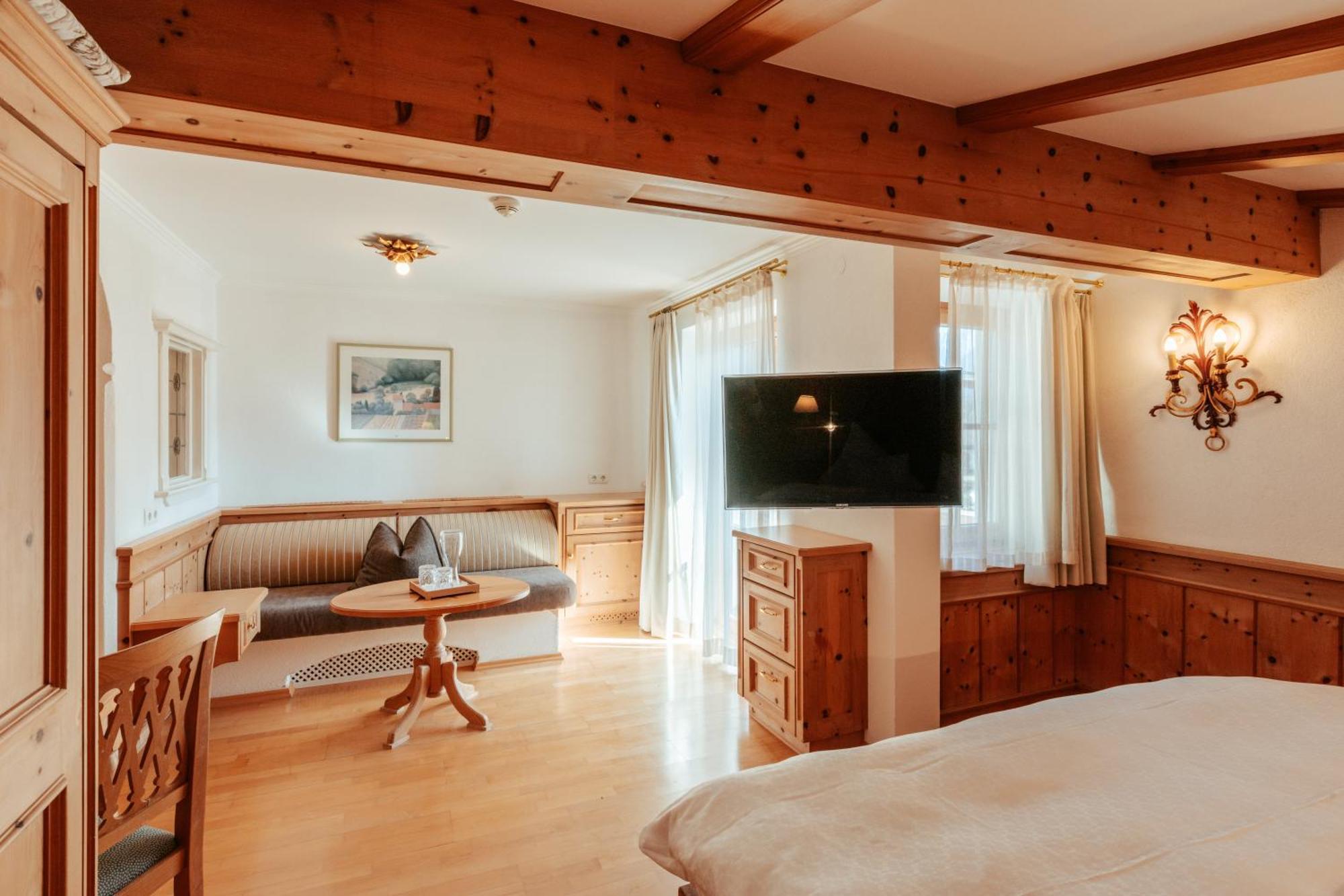 Biohotel Schweitzer ميمنغ المظهر الخارجي الصورة