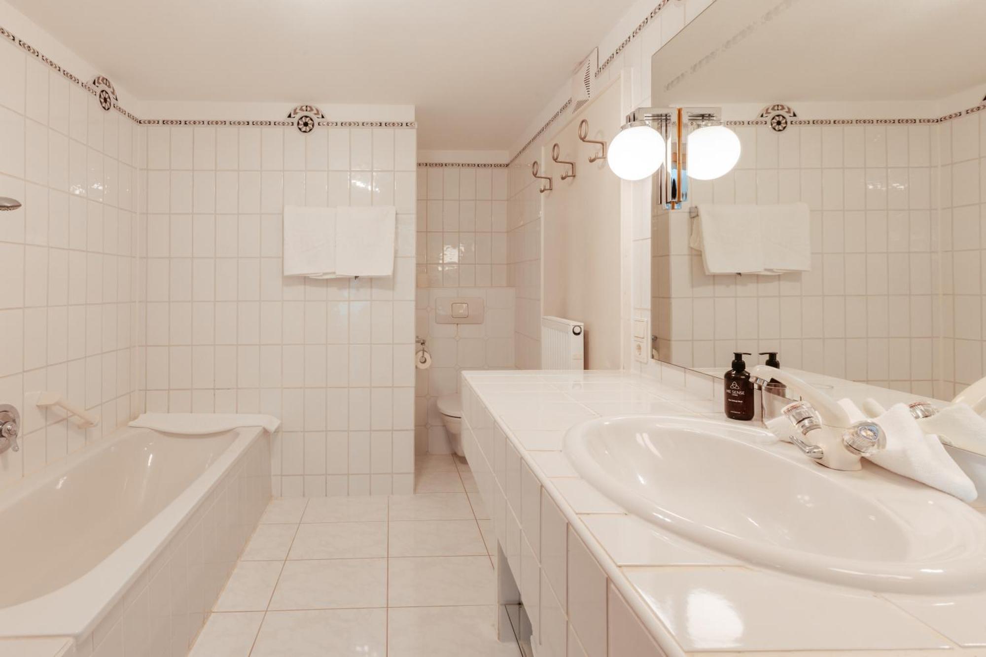 Biohotel Schweitzer ميمنغ المظهر الخارجي الصورة
